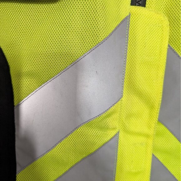 Bravo Victor Military Spec Hi Vis Motorcycle Vest Mens XL- 4XL Adjustable Sizing - Picture 5 of 13